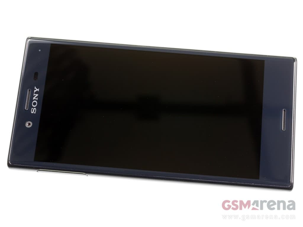 Xperia X Compact 4