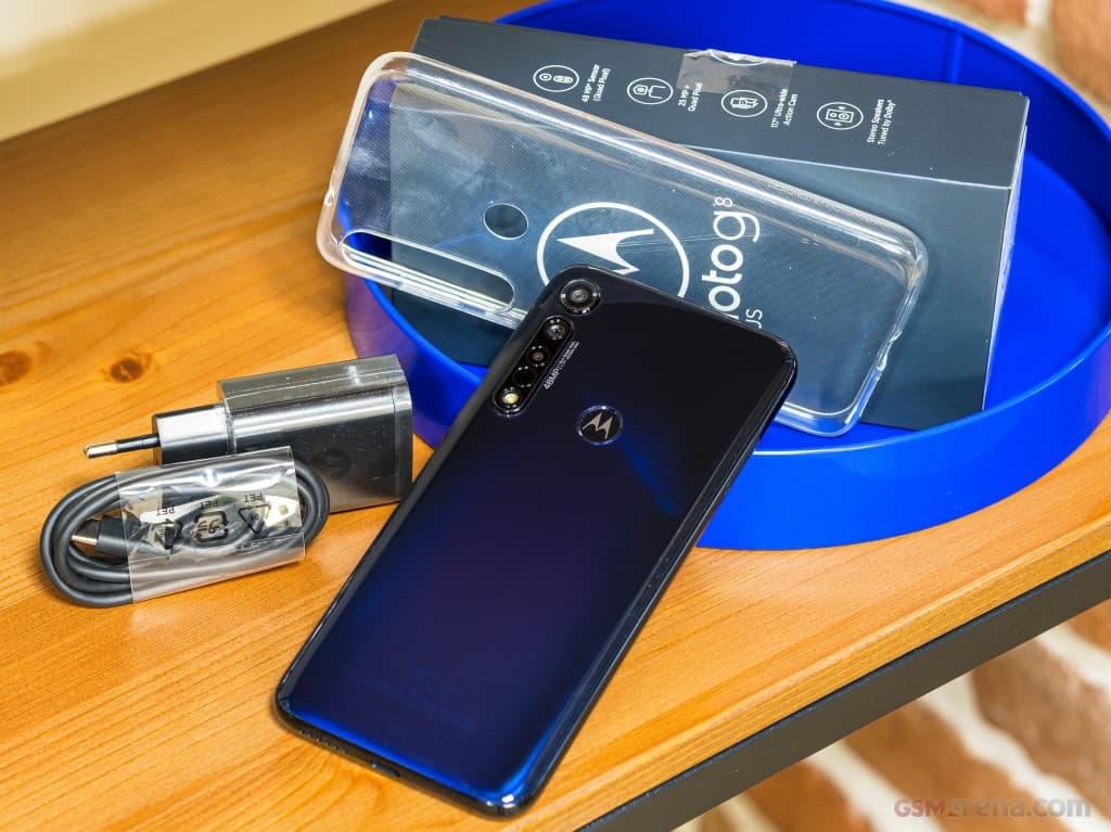 Moto G8 Plus 4