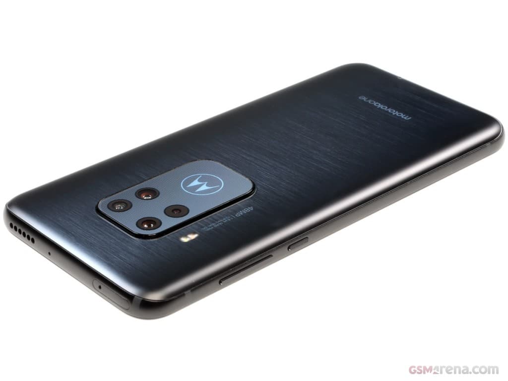 One Zoom 4