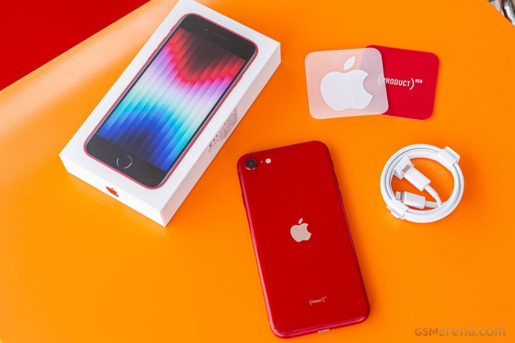 iPhone SE (2022) 4