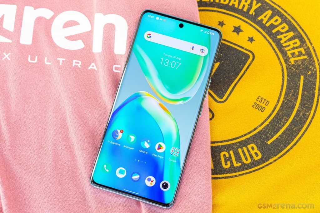 V25 Pro 4