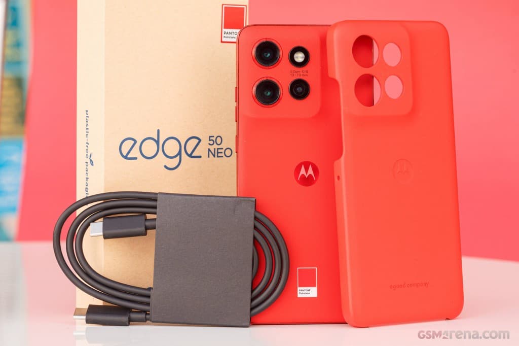 Edge 50 Neo 4