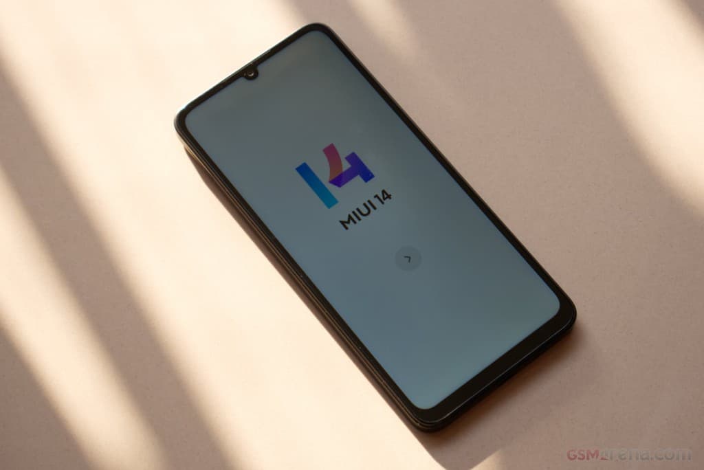 Poco M6 4