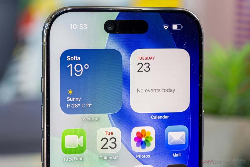 iPhone Air 4