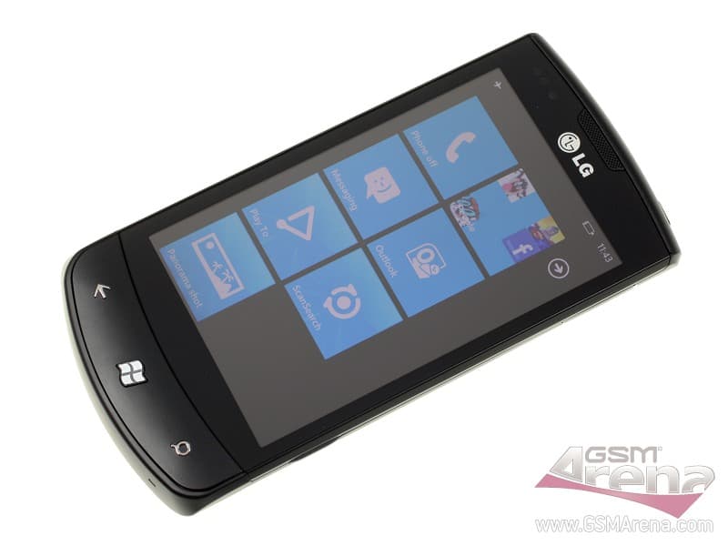 E900 Optimus 7 3