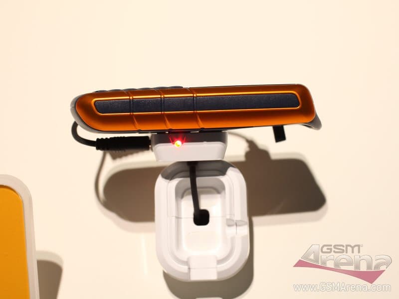E2370 Xcover 4