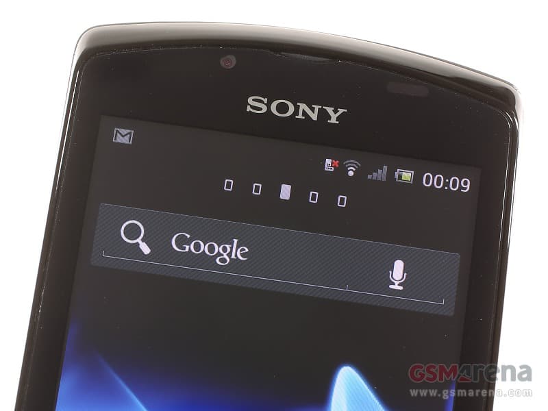 Xperia neo L 4