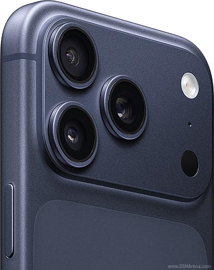 iPhone 17 Pro 4