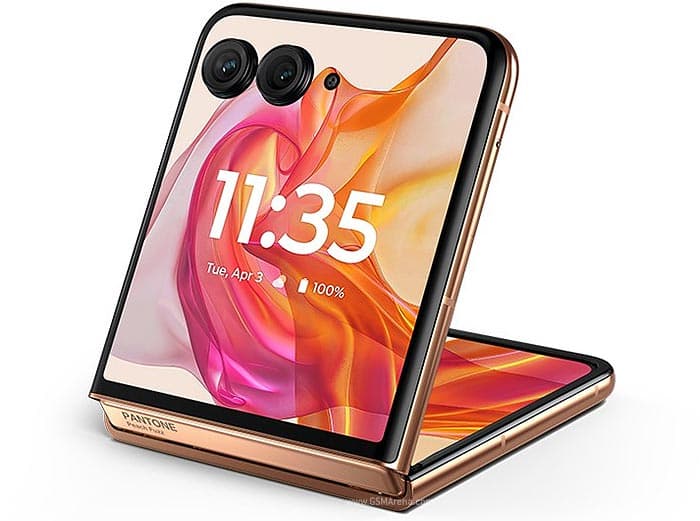 Razr 50 Ultra 3