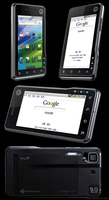 XT701