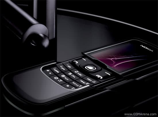 8600 Luna